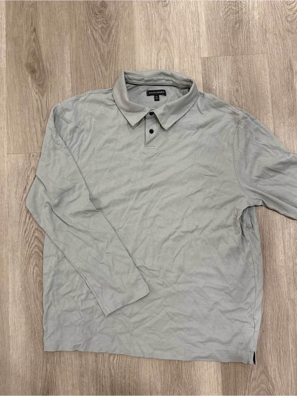 Banana Republic Men's Light Gray Long Sleeve Polo Shirt